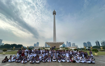 SDN Cideng 10 Goes To Monas